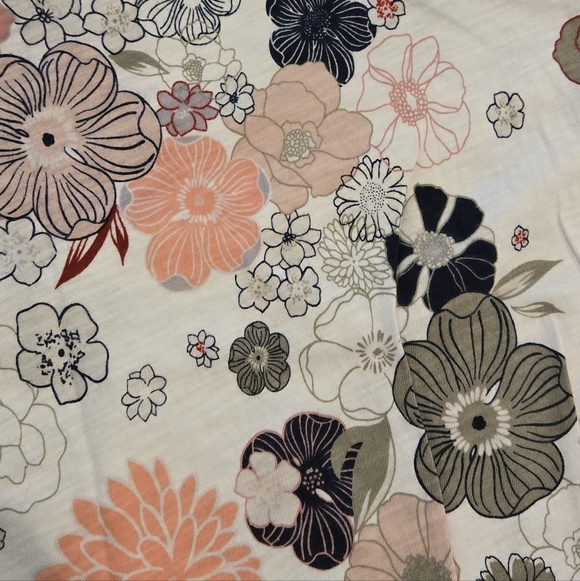 EUC LOFT Floral Tee Size L - Picture 3 of 8